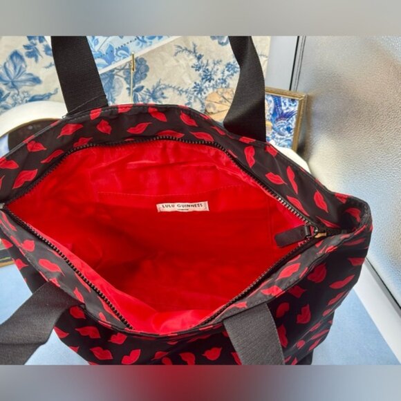 🆕 LULU GUINNESS 🧿 NWT Hand Painted Lips Nylon Zip Tote - Picture 8 of 11